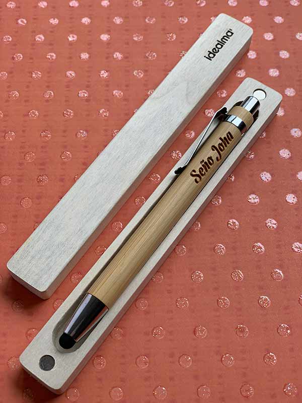 Bolígrafo de bambú personalizado