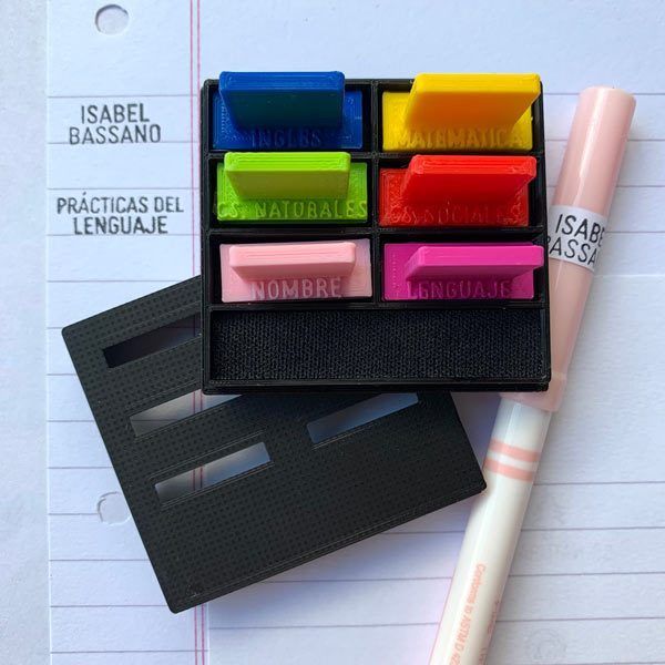 Kit Sellos Materias c/cajita y almohadilla