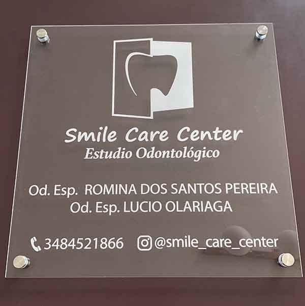 Cartel acrílico